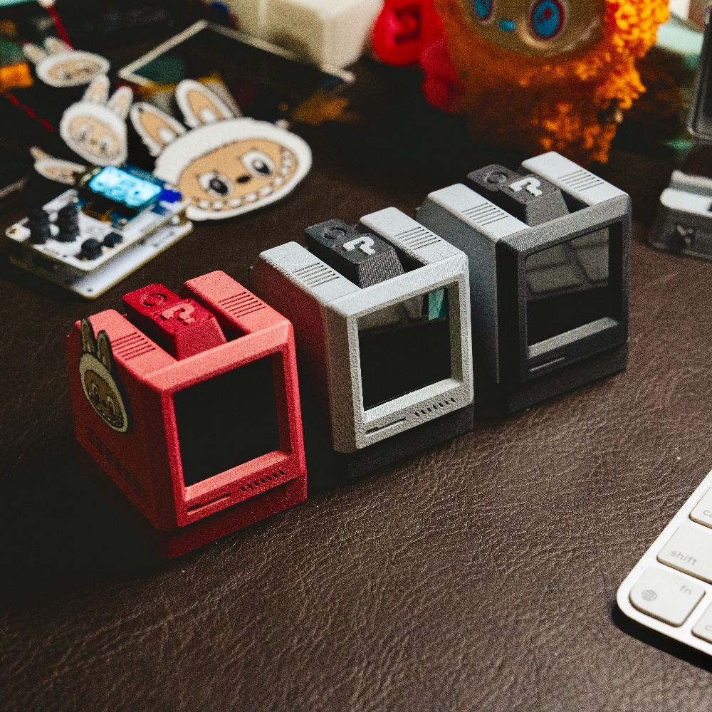 DIY AI Desktop Robot ESP32-S3MAX Chatbot Voice Interaction Multilingual 3D-Printed Desktop Robot Voice Assistant Electronic Pet